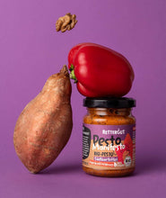 Lade das Bild in den Galerie-Viewer, Pesto Manifesto Süßkartoffel Paprika & Walnuss (3 Stück) Bio-Pesto RETTERGUT